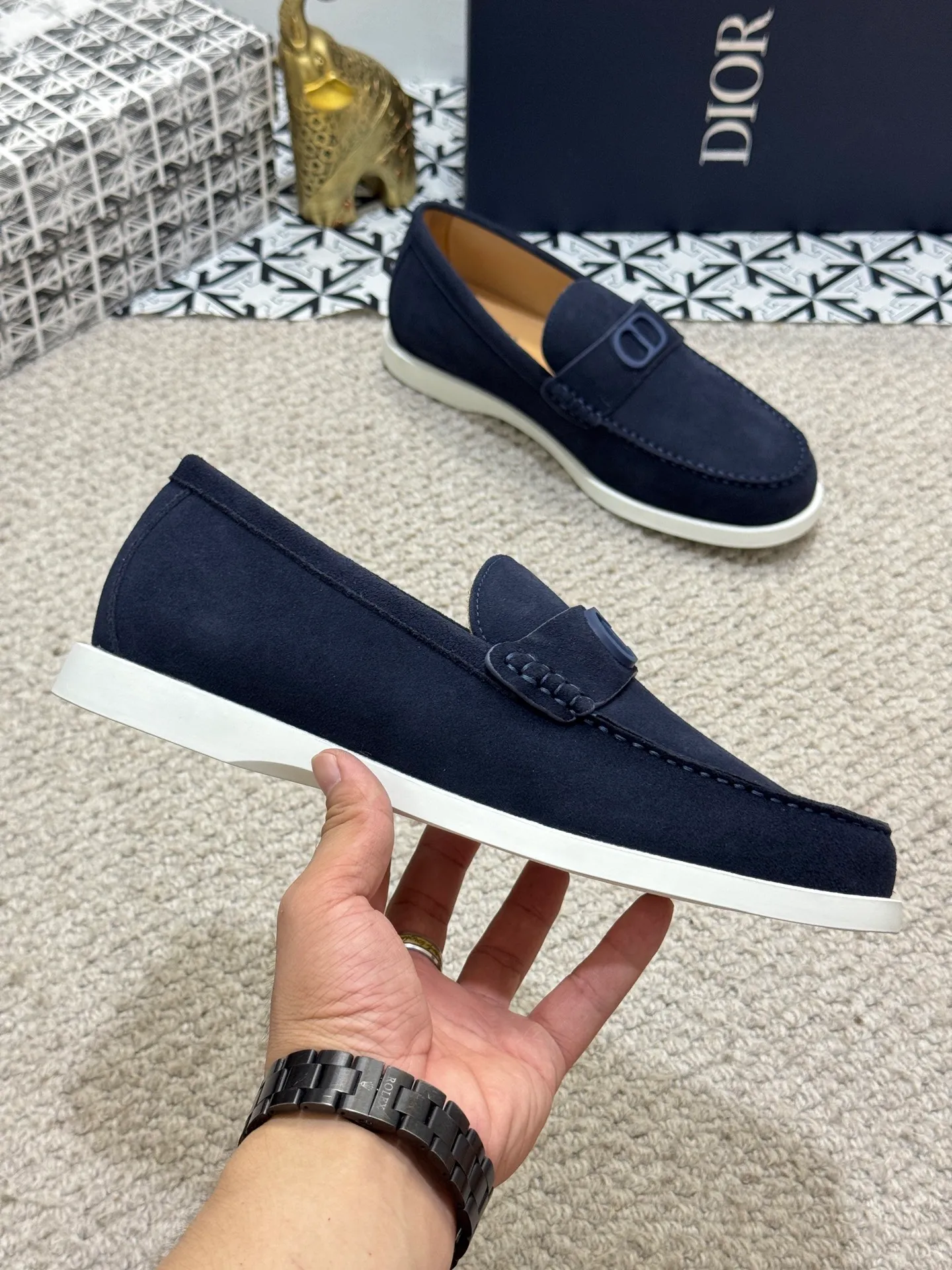 Men's men's shoes 💰480 [New style] 🍺🍺Dior men's casual shoes - a high version of the original one-to-one replica. It is a casual dress shoe. Crafted from luxuriously soft navy suede❤️‍🔥Cow leather lining💘Oblique printed panels on the upper. The lightweight white rubber sole adds sophistication, with an Oblique pattern engraved on the outsole and branding on the back. Size: 38-44 (45, 46 customized
